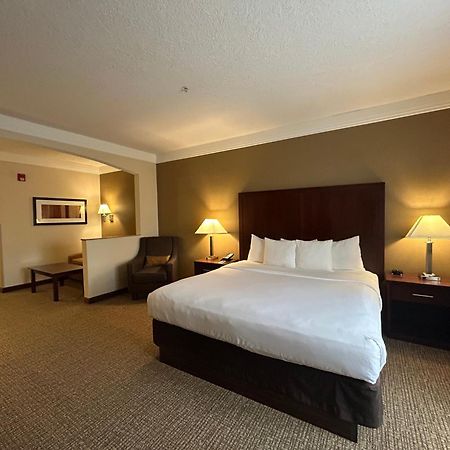 Comfort Suites Linn County Fairground And Expo Albany Exterior photo